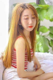 丰满隔壁的女邻居